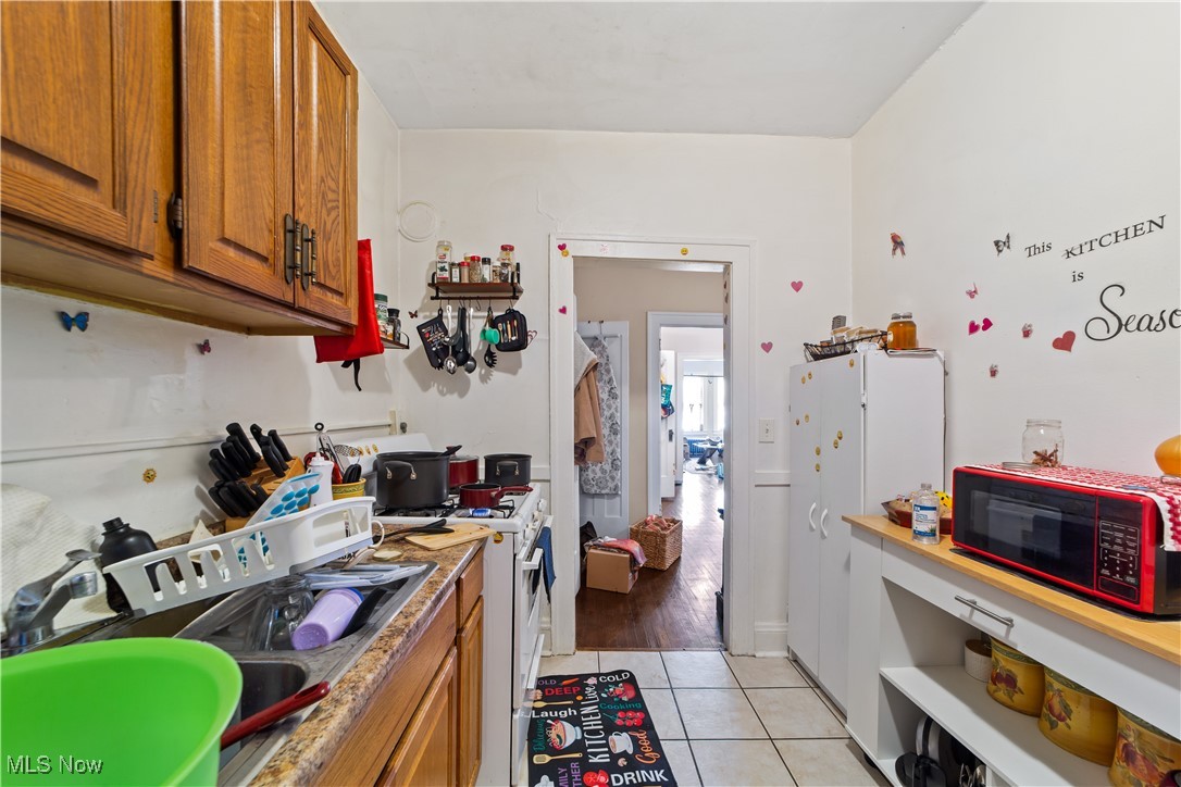 1368 West Boulevard Cleveland OH 44102