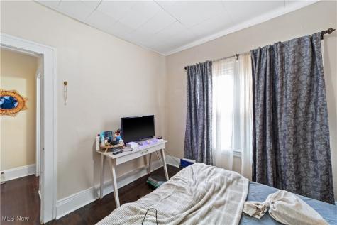 1368 West Boulevard Cleveland OH 44102