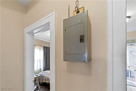 1368 West Boulevard Cleveland OH 44102