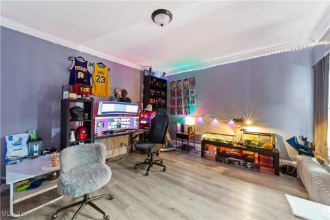 1368 West Boulevard Cleveland OH 44102