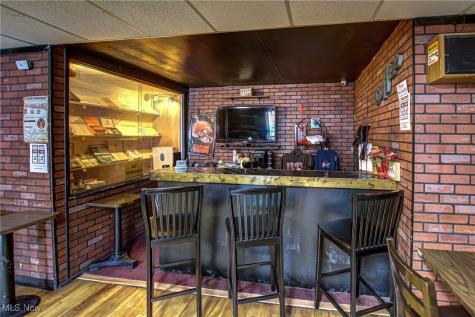 5253 Dolloff Road Cleveland OH 44127