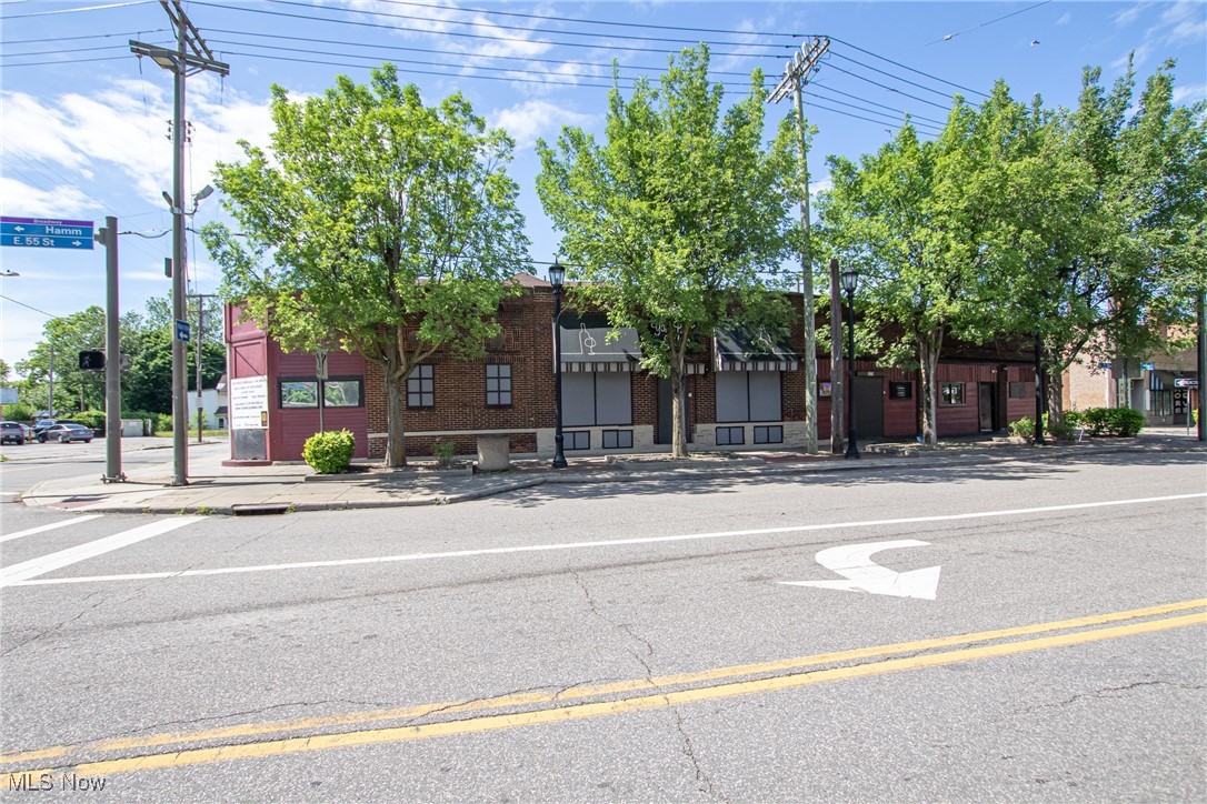 5253 Dolloff Road Cleveland OH 44127