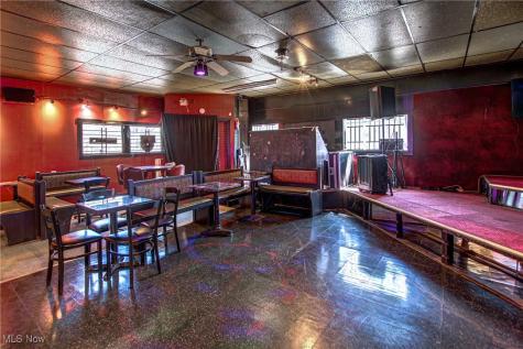 5253 Dolloff Road Cleveland OH 44127