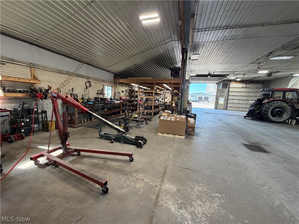 622 Pleasant Valley Road NW Sugarcreek OH 44681