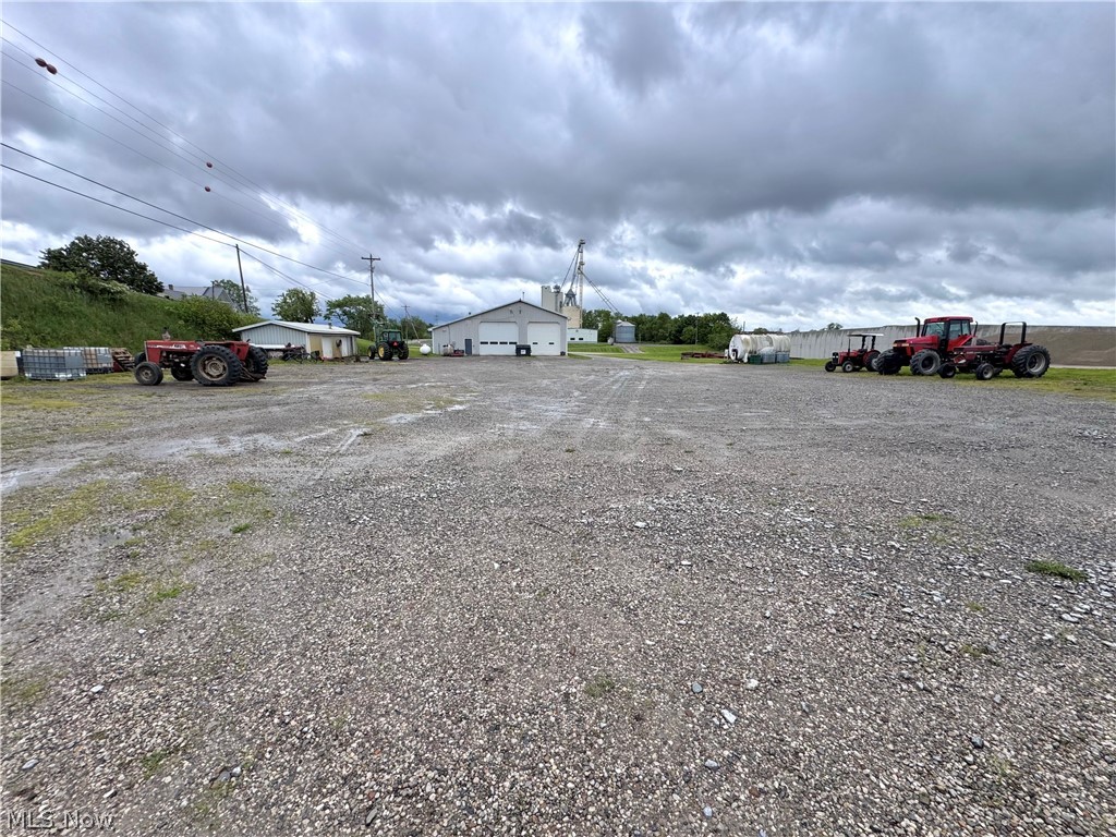 622 Pleasant Valley Road NW Sugarcreek OH 44681