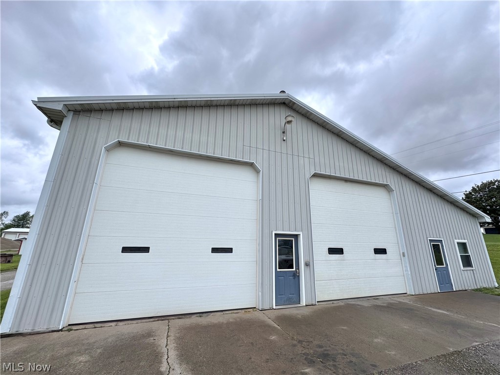 622 Pleasant Valley Road NW Sugarcreek OH 44681