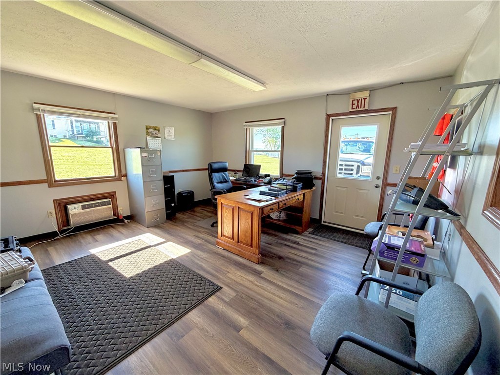 622 Pleasant Valley Road NW Sugarcreek OH 44681