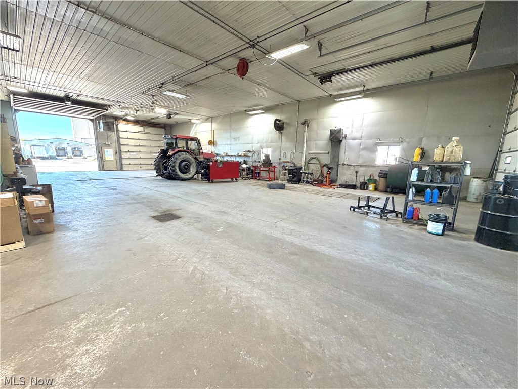 622 Pleasant Valley Road NW Sugarcreek OH 44681