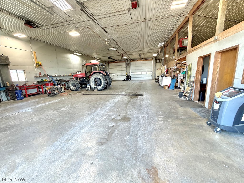 622 Pleasant Valley Road NW Sugarcreek OH 44681
