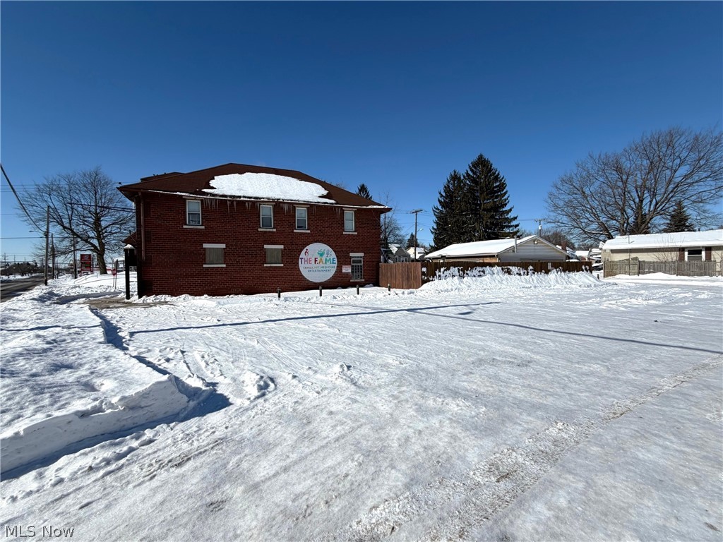 3357 Mahoning Road NE Canton OH 44705