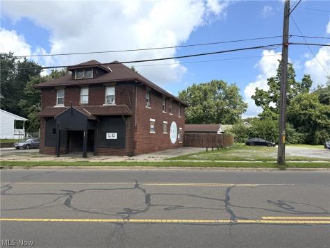 3357 Mahoning Road NE Canton OH 44705