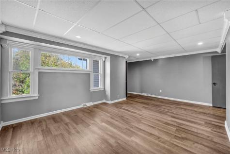 524 Cleveland Street Elyria OH 44035