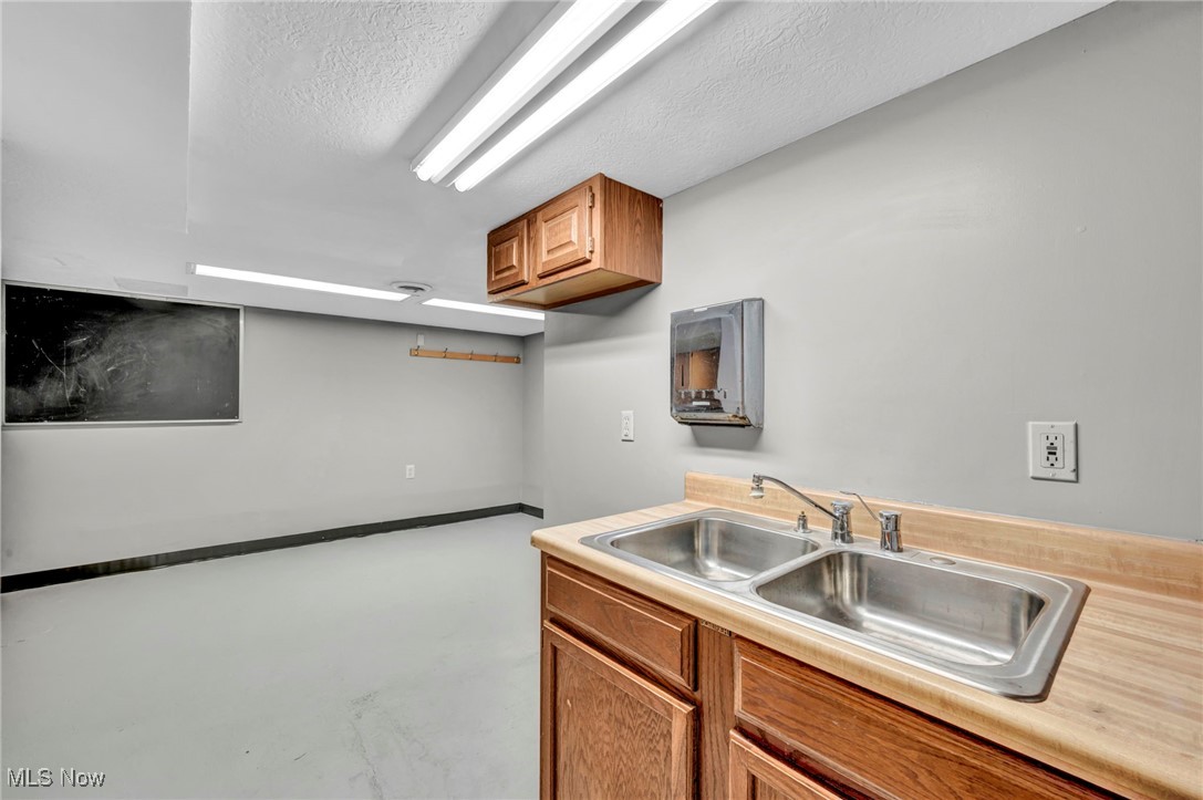 524 Cleveland Street Elyria OH 44035