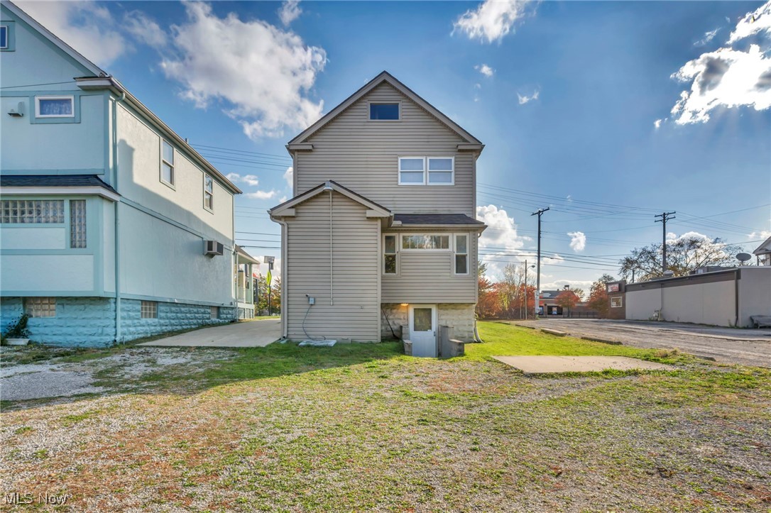 524 Cleveland Street Elyria OH 44035