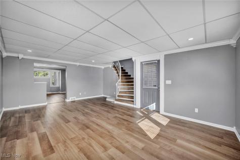 524 Cleveland Street Elyria OH 44035