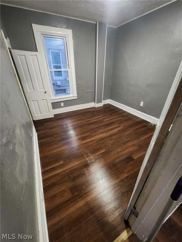 122 Elbe Street Elyria OH 44035
