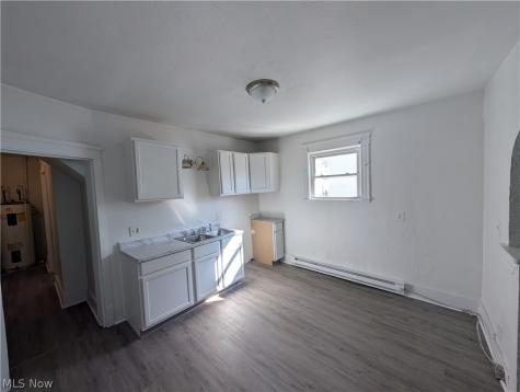 122 Elbe Street Elyria OH 44035