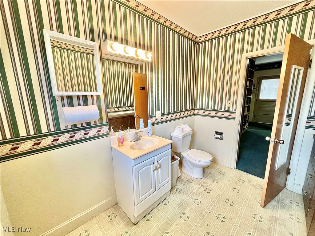 171 Broad Street Conneaut OH 44030