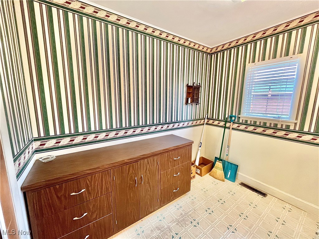 171 Broad Street Conneaut OH 44030