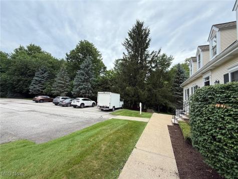 255 Park Place Chagrin Falls OH 44022