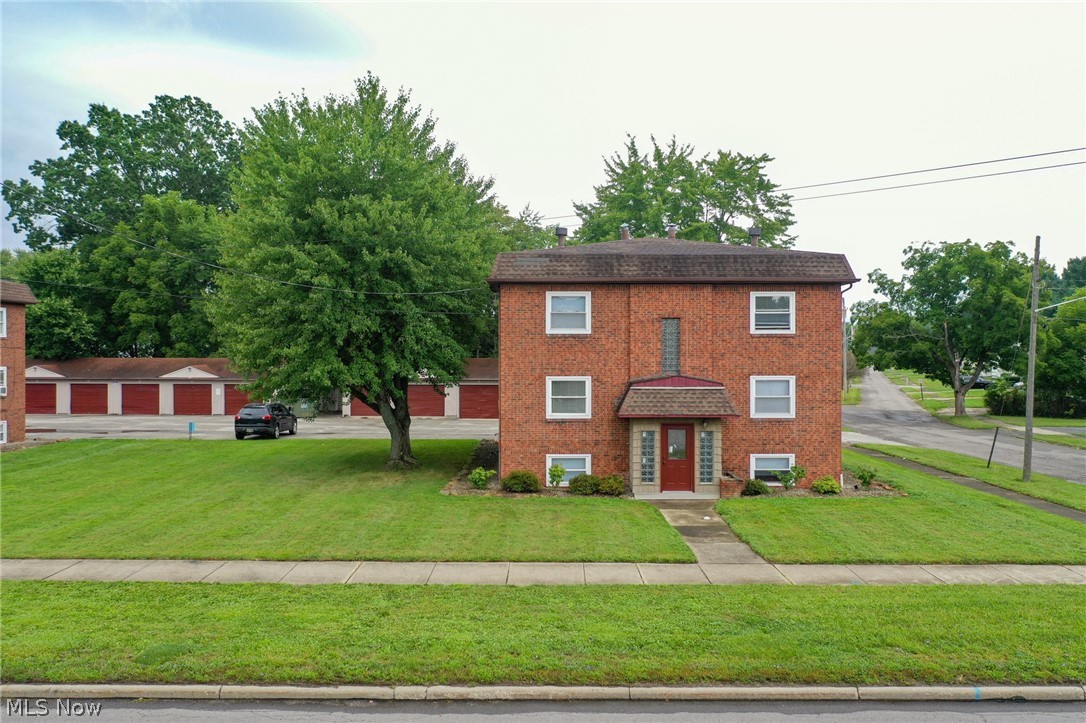 1810 Mahoning Avenue NW Warren OH 44483