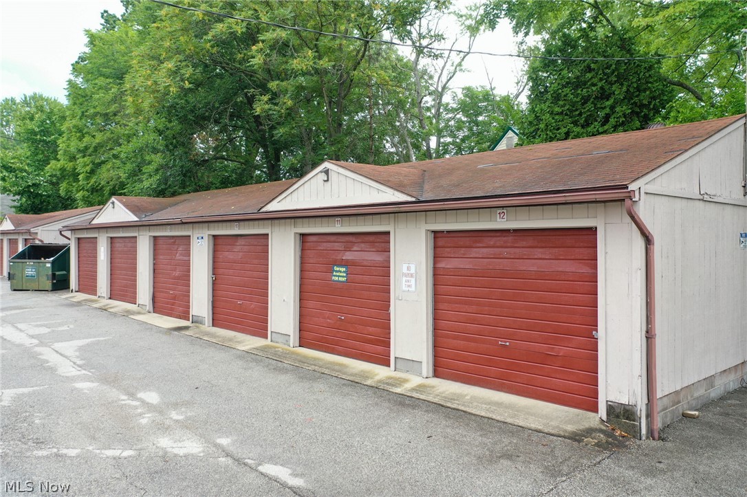 1810 Mahoning Avenue NW Warren OH 44483