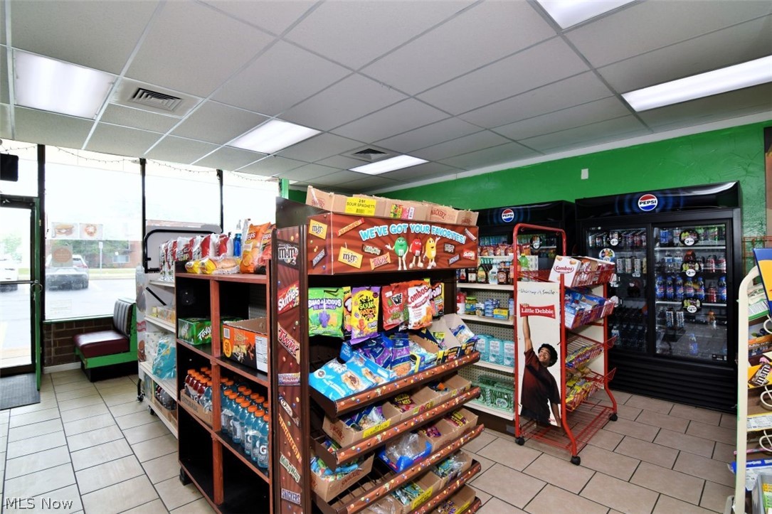 27075 Chardon Richmond Heights OH 44143