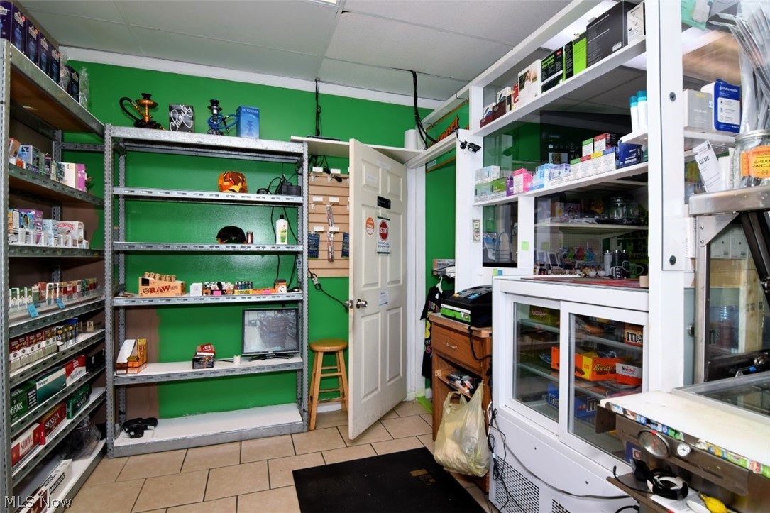 27075 Chardon Richmond Heights OH 44143