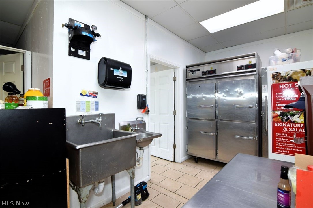 27075 Chardon Richmond Heights OH 44143