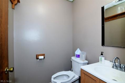 27075 Chardon Richmond Heights OH 44143