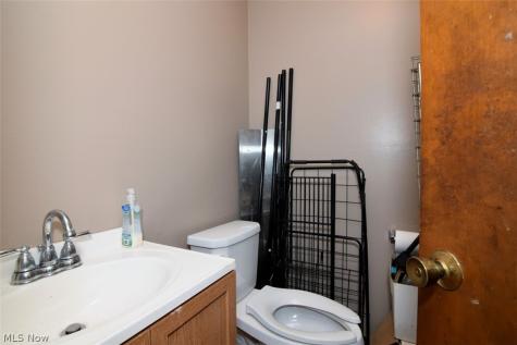 27075 Chardon Richmond Heights OH 44143