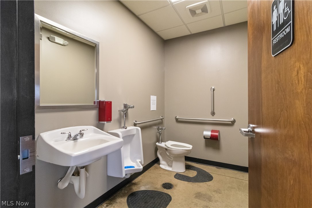 419 Lincoln Cadiz OH 43907