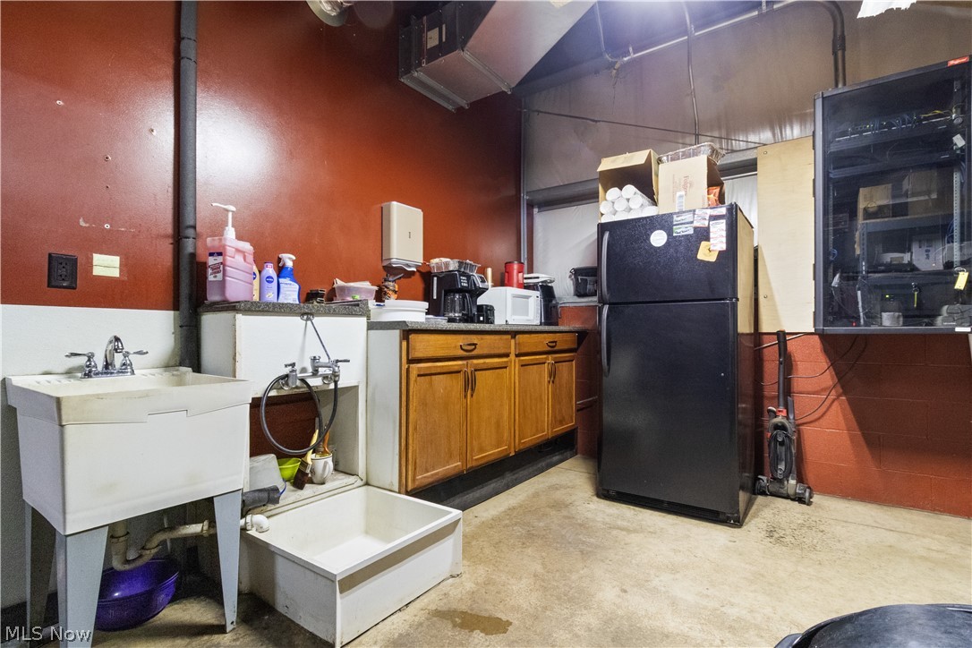 419 Lincoln Cadiz OH 43907
