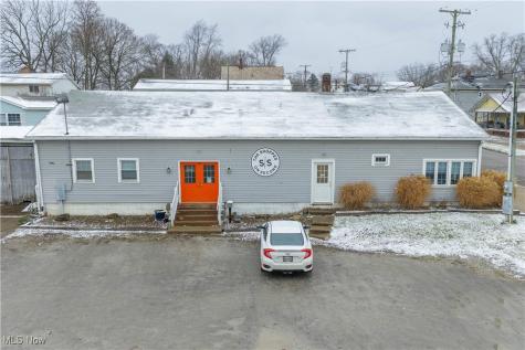 245 2nd Street NW Carrollton OH 44615