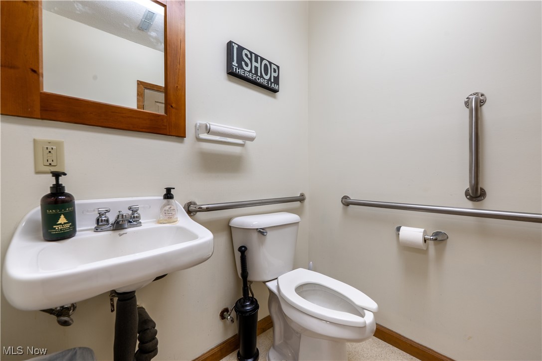 245 2nd Street NW Carrollton OH 44615