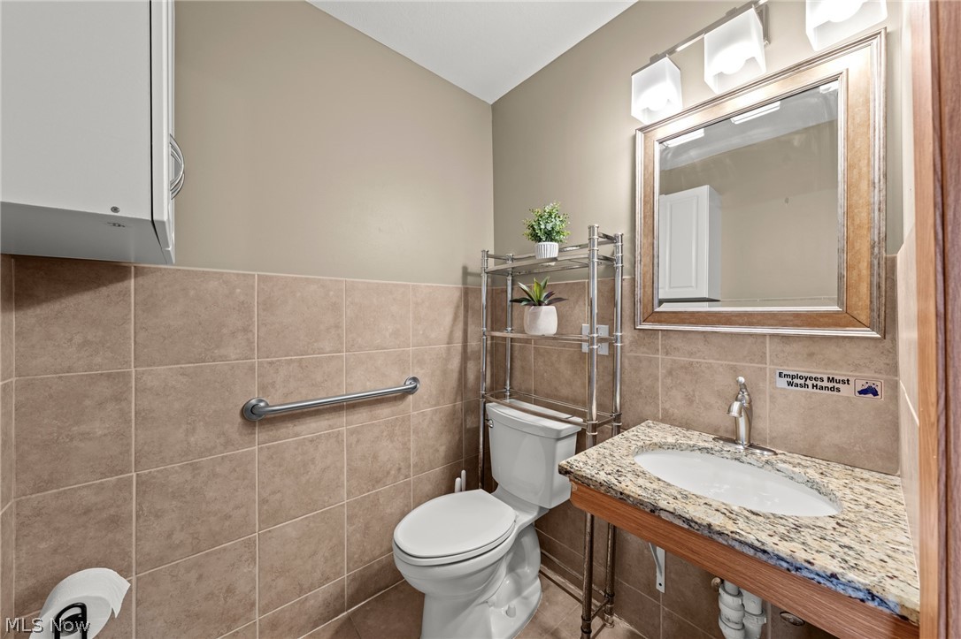327 S Miller Road Akron OH 44333