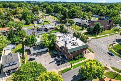 2201 N Taylor Road Cleveland Heights OH 44112