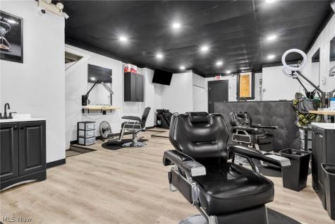 2201 N Taylor Road Cleveland Heights OH 44112