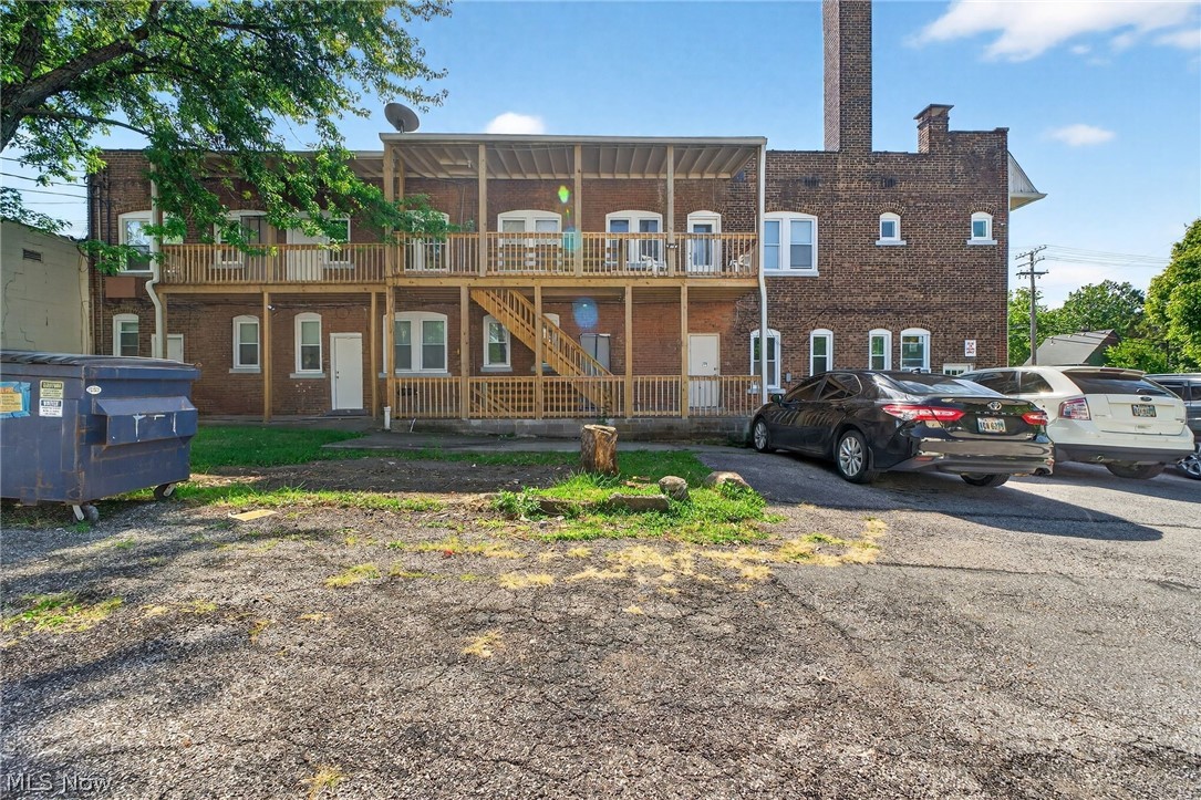 2201 N Taylor Road Cleveland Heights OH 44112