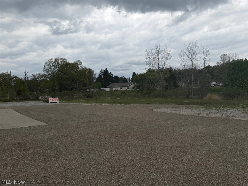 4699 Loomis Ravenna OH 44266