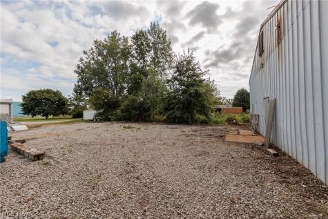 435 Huron Street Elyria OH 44035