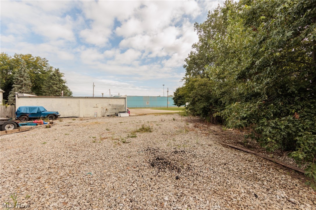435 Huron Street Elyria OH 44035