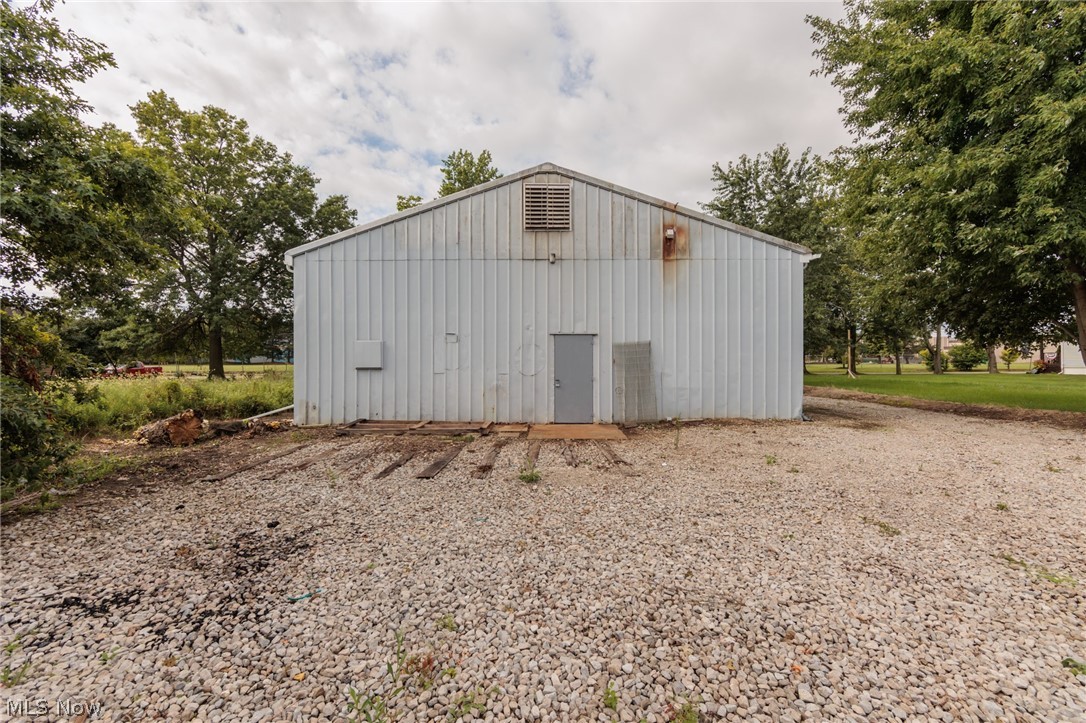 435 Huron Street Elyria OH 44035