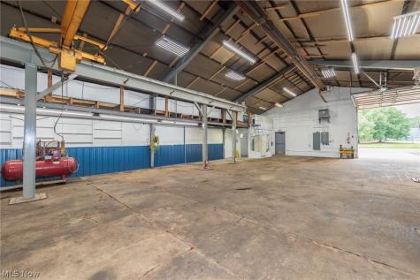435 Huron Street Elyria OH 44035