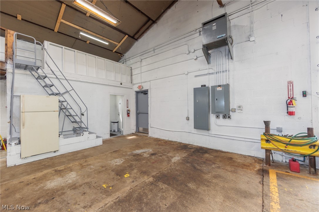 435 Huron Street Elyria OH 44035