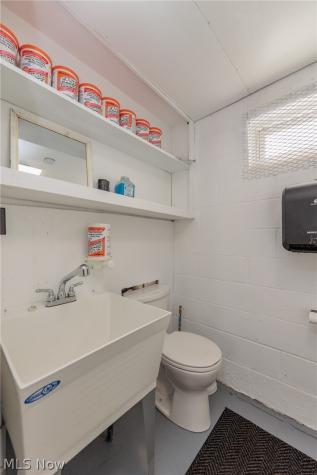 435 Huron Street Elyria OH 44035