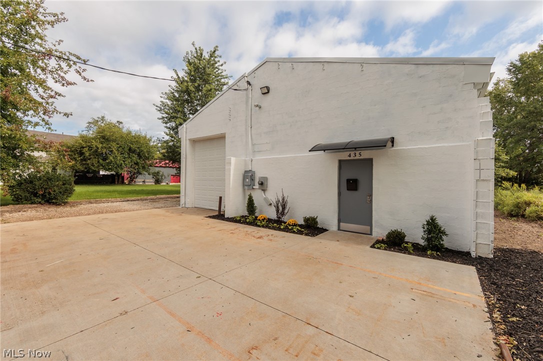 435 Huron Street Elyria OH 44035
