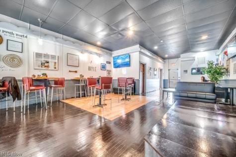 18621 Saint Clair Avenue Cleveland OH 44110