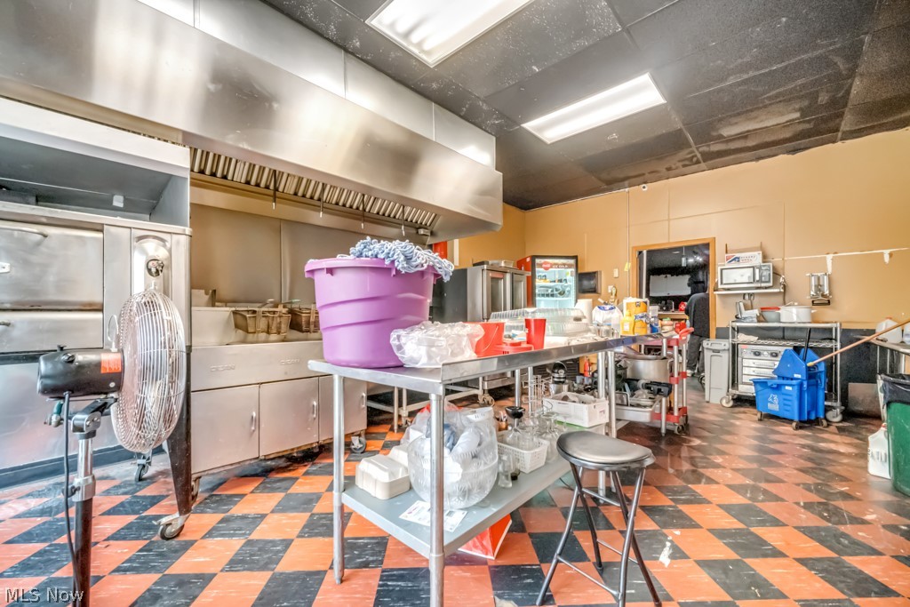 18621 Saint Clair Avenue Cleveland OH 44110