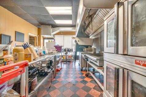 18621 Saint Clair Avenue Cleveland OH 44110